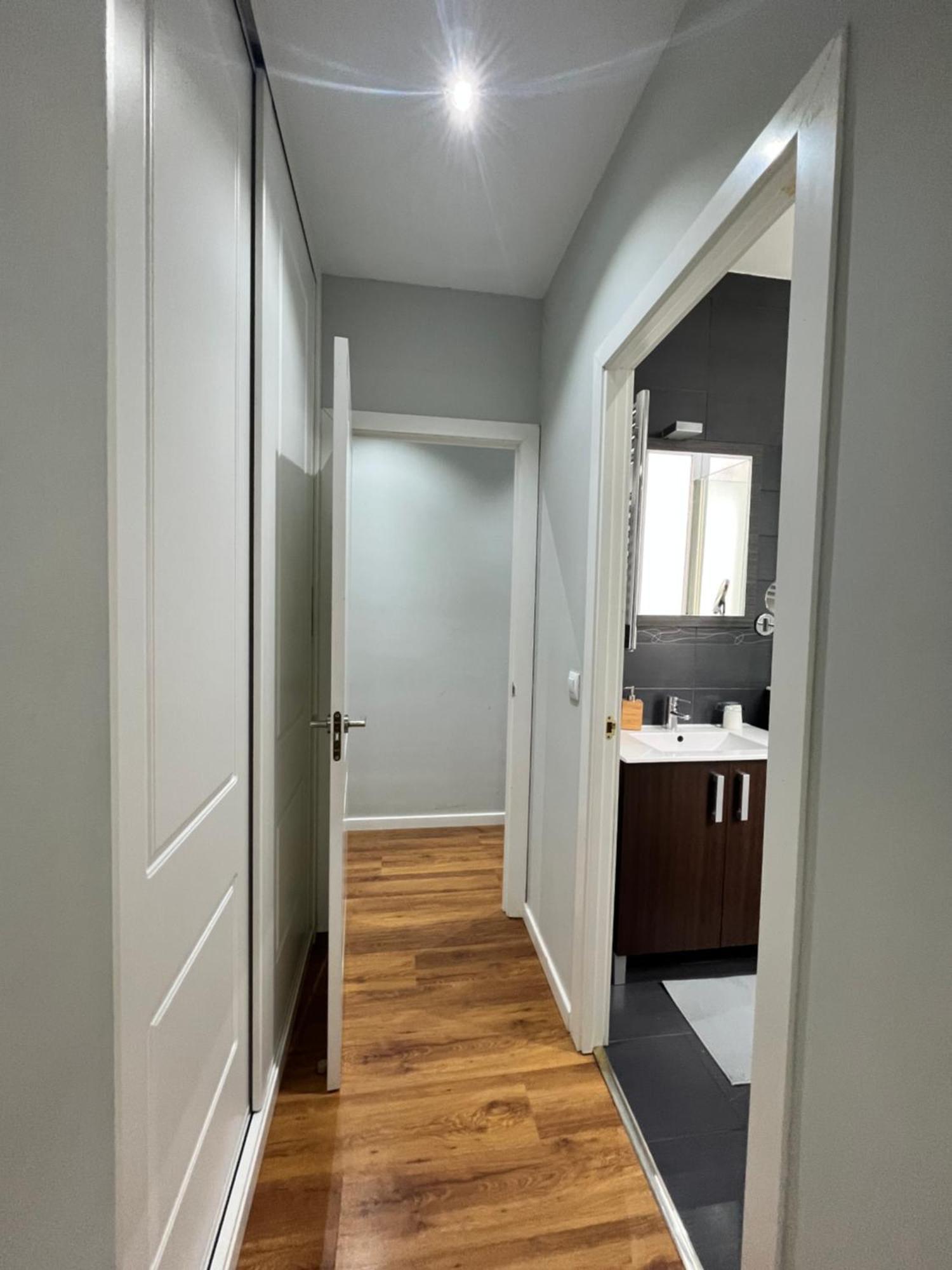 Exclusivo En Sol Exterior Bar Temporal Apartment Madrid Ngoại thất bức ảnh